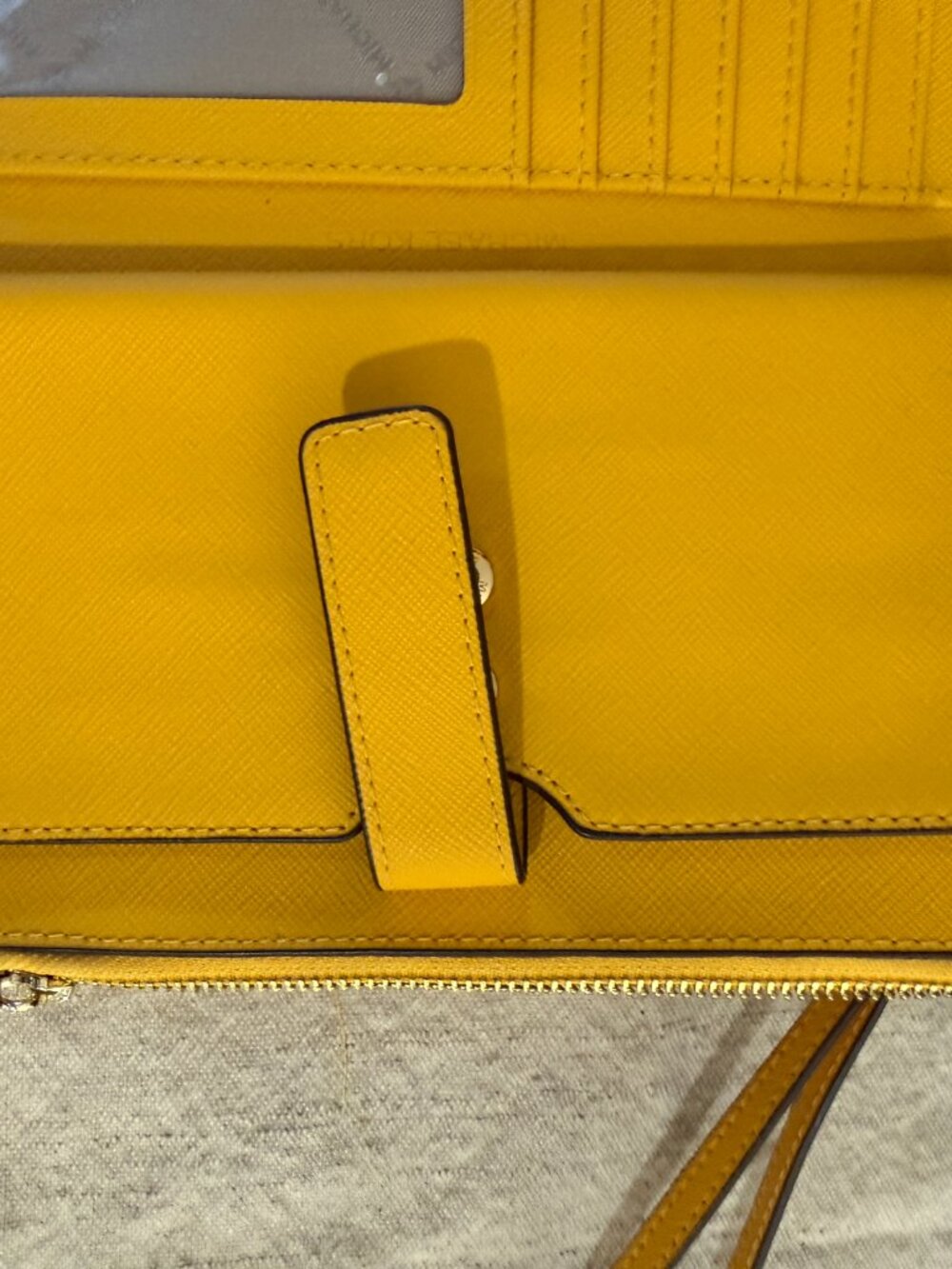 LN Michael Kors Jet Set Saffiano Leather Wristlet Wallet Clutch |Marigold Yellow - Picture 6 of 7
